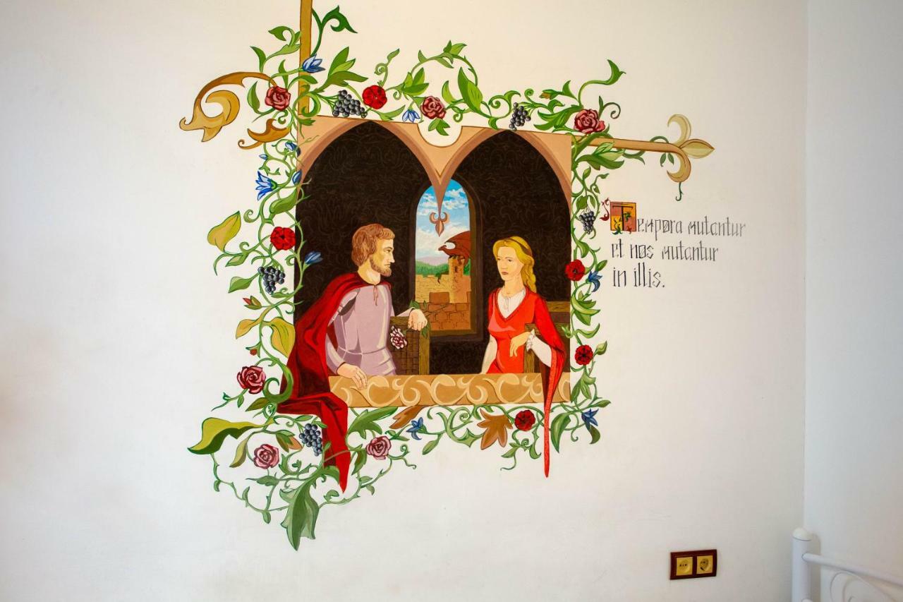 Ghostel - Medieval Hostel Lviv Kültér fotó
